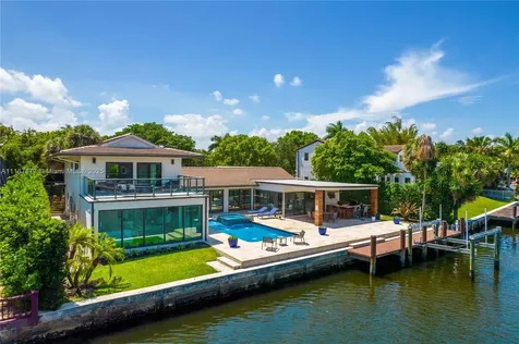 1025 Diplomat Parkway Hollywood FL 33019