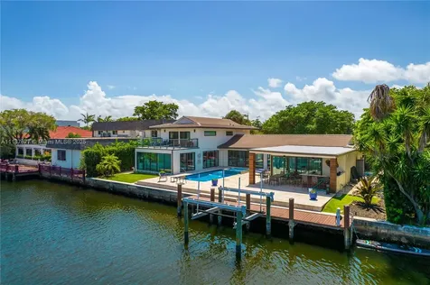1025 Diplomat Parkway Hollywood FL 33019