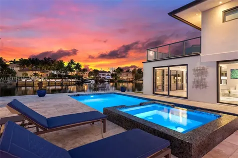 1025 Diplomat Parkway Hollywood FL 33019