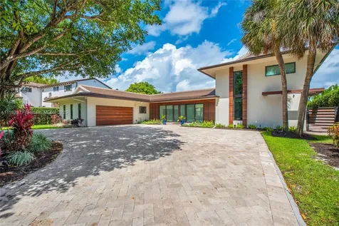 1025 Diplomat Parkway Hollywood FL 33019