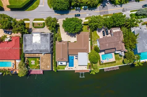 1025 Diplomat Parkway Hollywood FL 33019