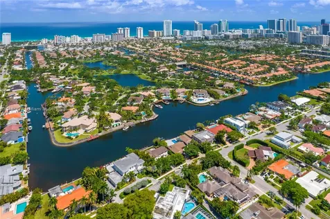 1025 Diplomat Parkway Hollywood FL 33019