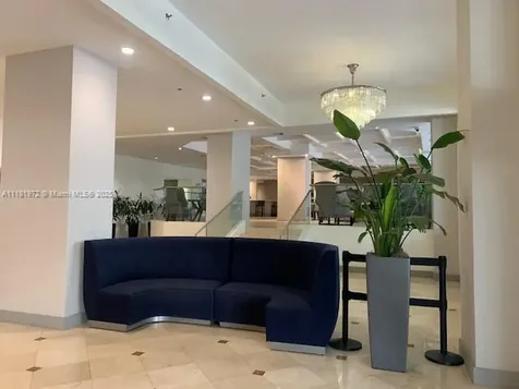 100 Lincoln Road Miami Beach FL 33139