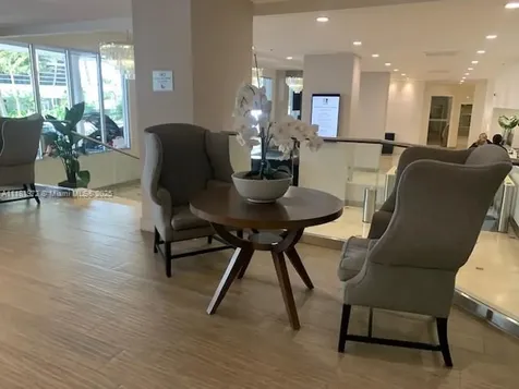 100 Lincoln Road Miami Beach FL 33139