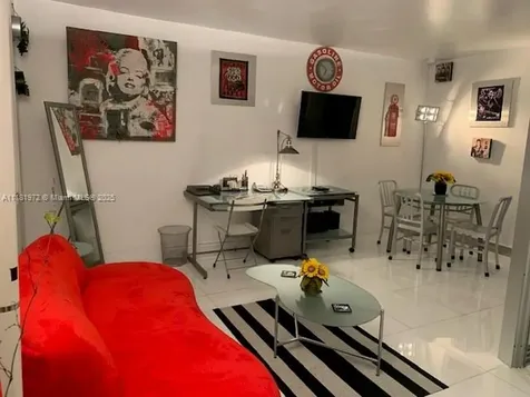 100 Lincoln Road Miami Beach FL 33139