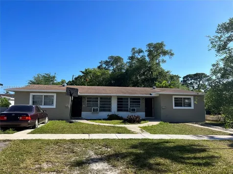 580 NE 143rd Street North Miami FL 33161