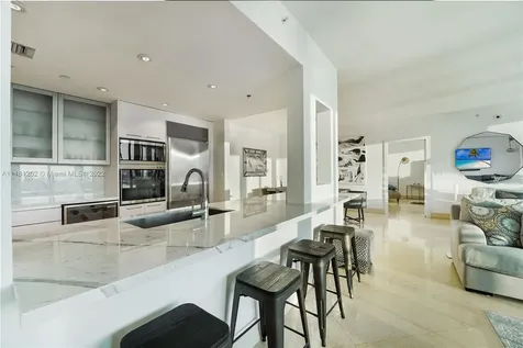 520 West Avenue Miami Beach FL 33139