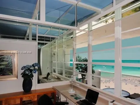 100 Lincoln Road Miami Beach FL 33139