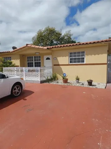 2436 W 9th Court Hialeah FL 33010