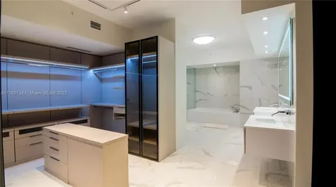 5000 Island Estates Drive Aventura FL 33160