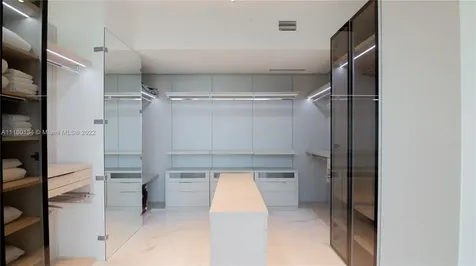 5000 Island Estates Drive Aventura FL 33160