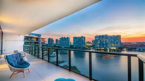 5000 Island Estates Drive Aventura FL 33160