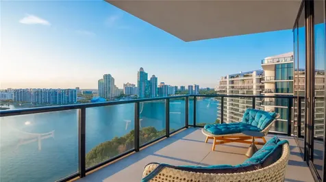 5000 Island Estates Drive Aventura FL 33160