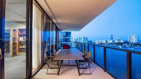 5000 Island Estates Drive Aventura FL 33160