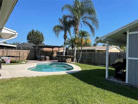 9142 SW 182nd Street Palmetto Bay FL 33157
