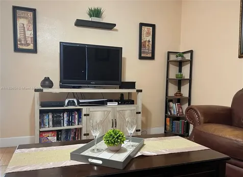 9142 SW 182nd Street Palmetto Bay FL 33157