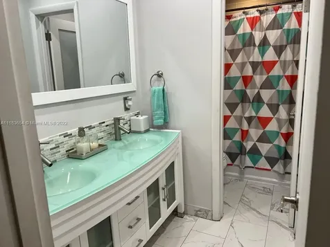 9142 SW 182nd Street Palmetto Bay FL 33157