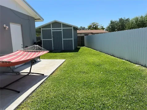 9142 SW 182nd Street Palmetto Bay FL 33157