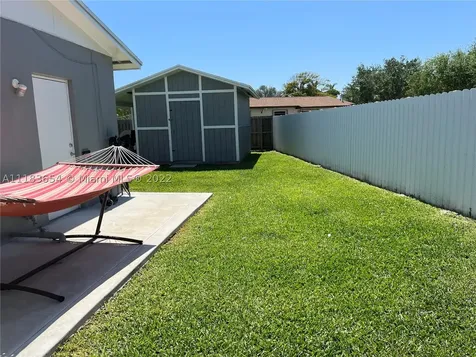 9142 SW 182nd Street Palmetto Bay FL 33157