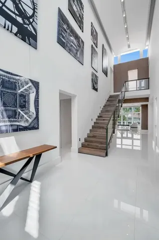 334 S Parkway Golden Beach FL 33160