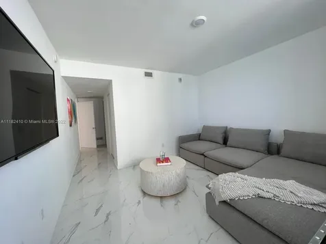 488 NE 18 Street Miami FL 33132