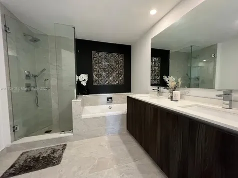488 NE 18 Street Miami FL 33132