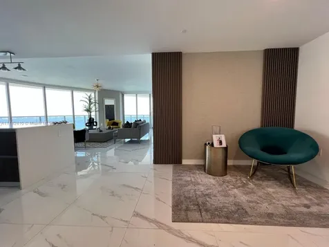 488 NE 18 Street Miami FL 33132
