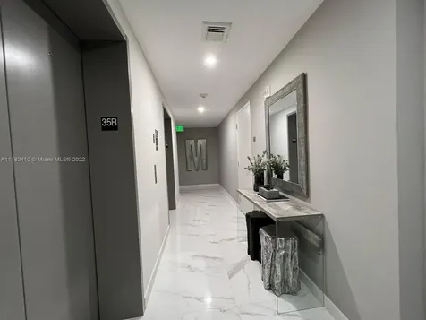 488 NE 18 Street Miami FL 33132