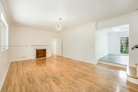4258 N Michigan Avenue Miami Beach FL 33140