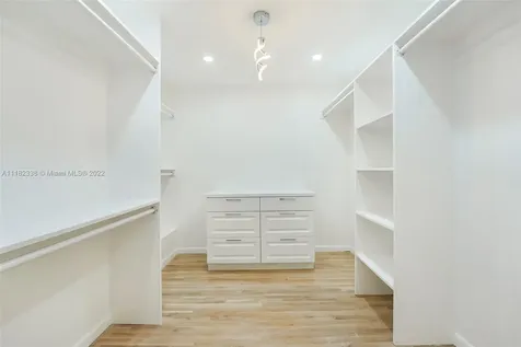 4258 N Michigan Avenue Miami Beach FL 33140