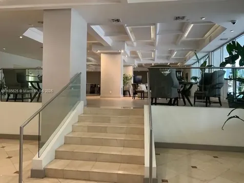 100 Lincoln Road Miami Beach FL 33139