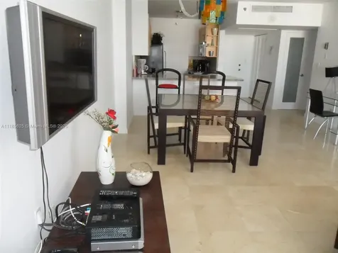 100 Lincoln Road Miami Beach FL 33139