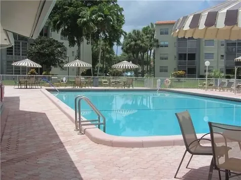 100 Lincoln Road Miami Beach FL 33139