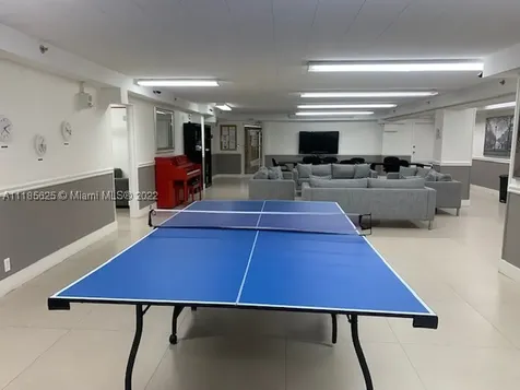100 Lincoln Road Miami Beach FL 33139