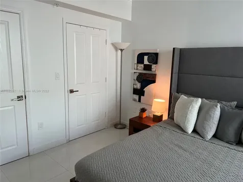 9172 Collins Avenue Surfside FL 33154