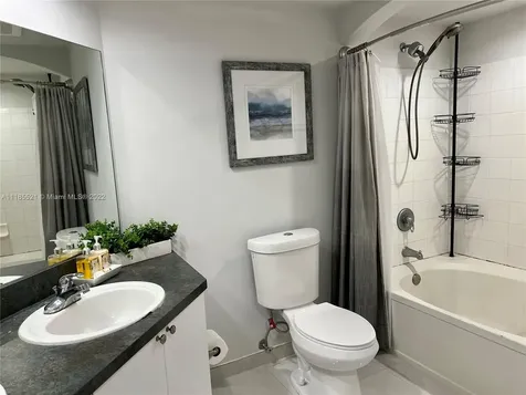 9172 Collins Avenue Surfside FL 33154