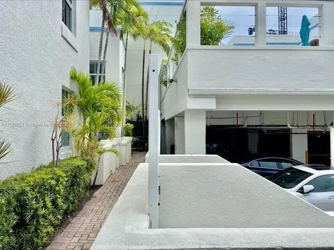 9172 Collins Avenue Surfside FL 33154