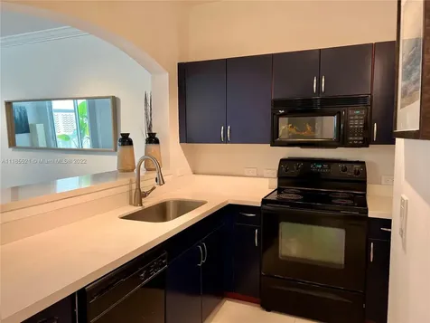 9172 Collins Avenue Surfside FL 33154