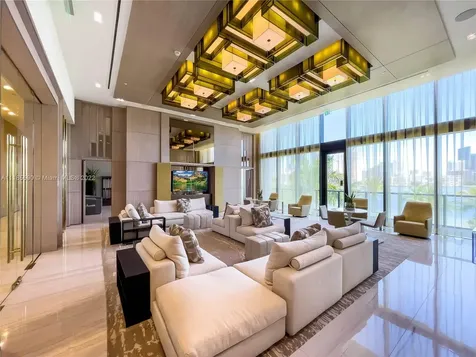 5000 Island Estates Drive Aventura FL 33160