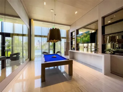 5000 Island Estates Drive Aventura FL 33160
