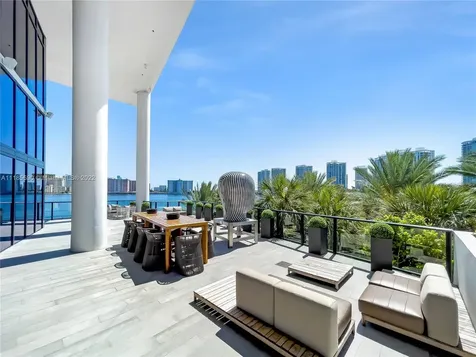5000 Island Estates Drive Aventura FL 33160