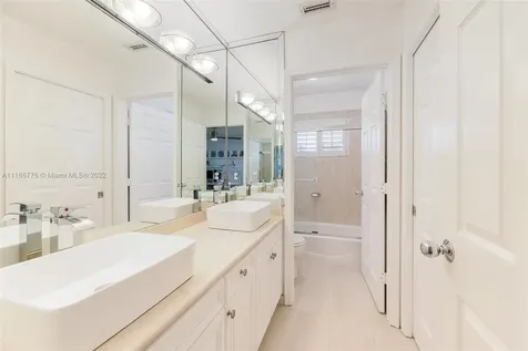 3249 Muirfield Weston FL 33332