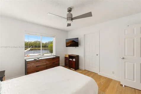 3249 Muirfield Weston FL 33332