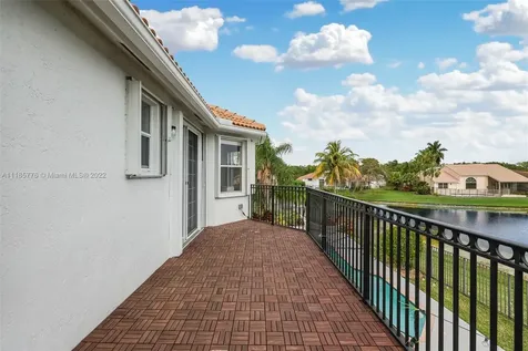 3249 Muirfield Weston FL 33332