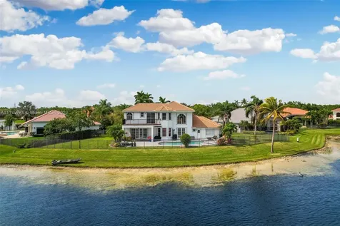 3249 Muirfield Weston FL 33332