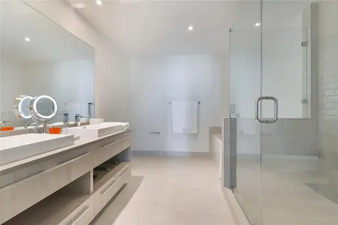 4010 S Ocean Drive Hollywood FL 33019