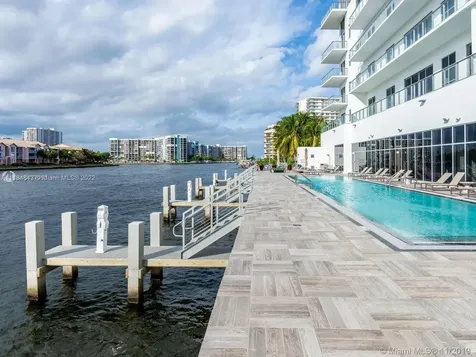 4010 S Ocean Drive Hollywood FL 33019