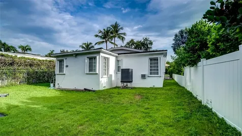535 W 51st Street Miami Beach FL 33140