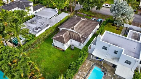 535 W 51st Street Miami Beach FL 33140