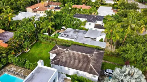 535 W 51st Street Miami Beach FL 33140